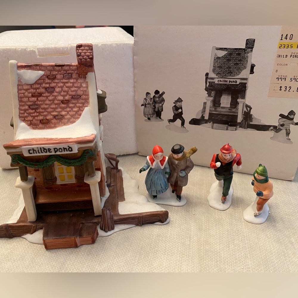 Dept 56 Heritage Village “Childe Pond and Skaters” #5903-0 - circa1988- Retired